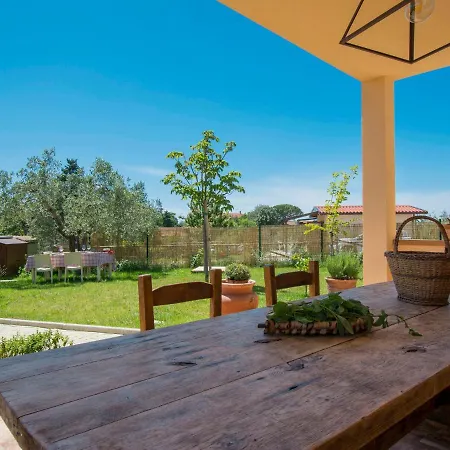 Melograno-2 By Interhome *