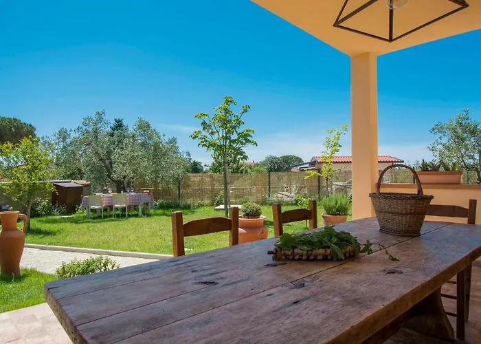 Melograno-2 By Interhome *